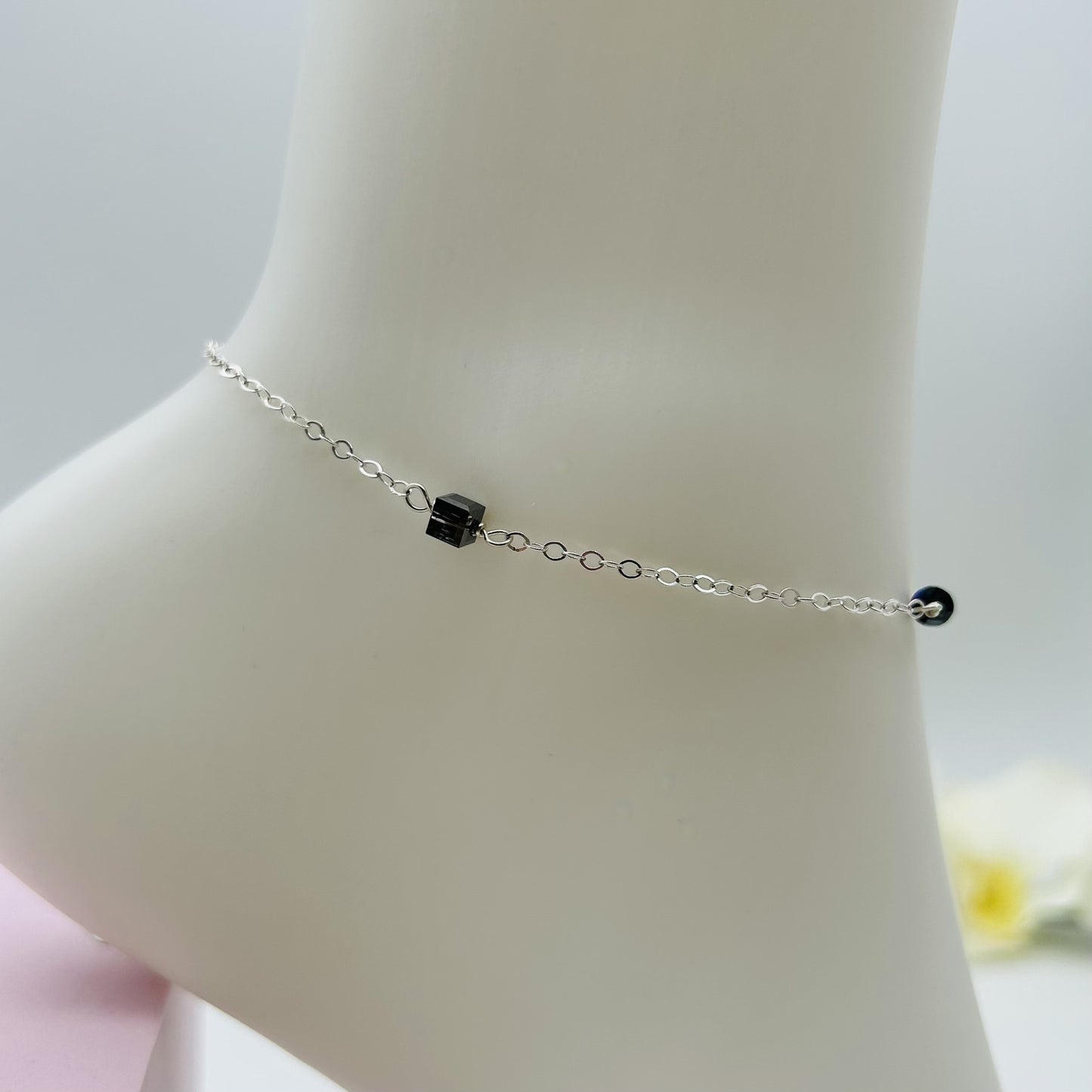 C1223  10" Black Anklet