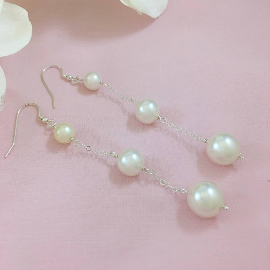 C1113ER White Pearls