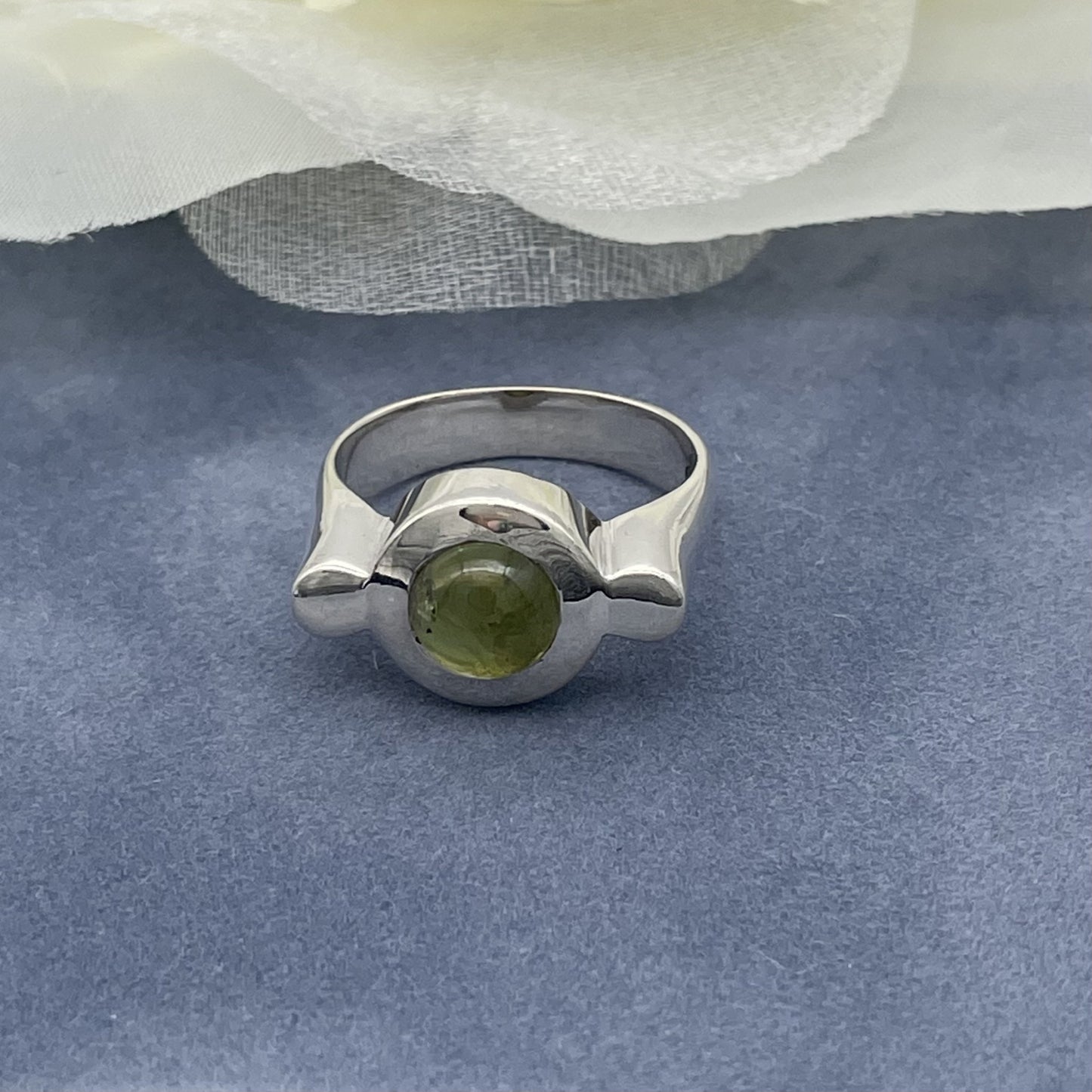 ST1609  Peridot  Ring # 7