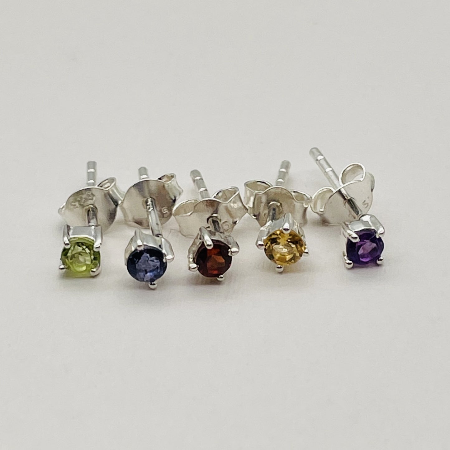 ST1821 Gemstone Earrings 3mm.