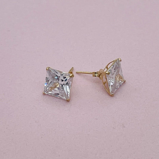 G08  14K Gold Studs 8mm