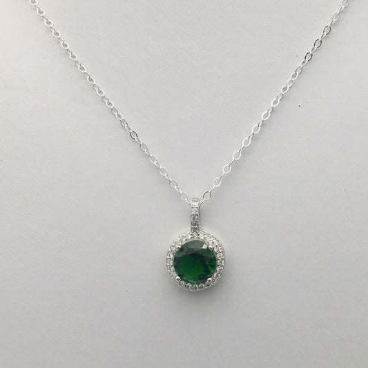 Z-1019 18" 10mm.Necklace Emerald