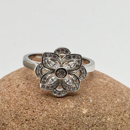 Z1344R Flower Ring