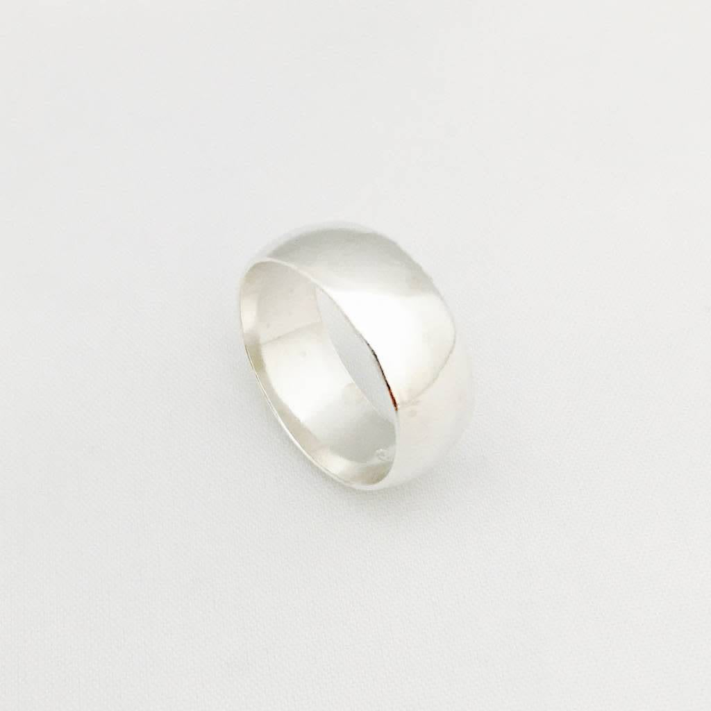 S852R  8mm. Wedding Band