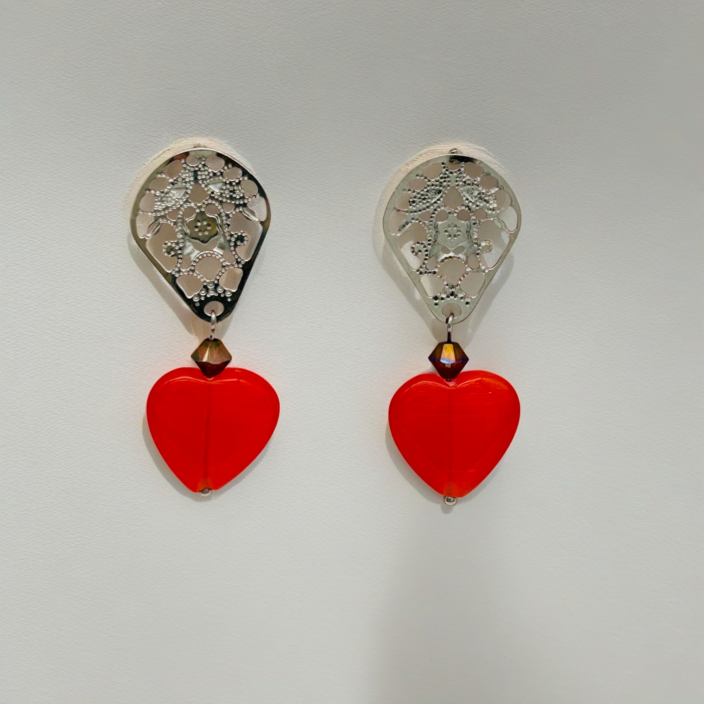 SS1587 Orange Heart Earrings