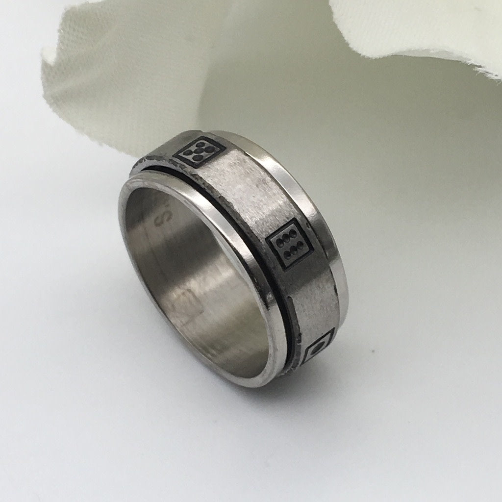 SS1301R Spinner Ring