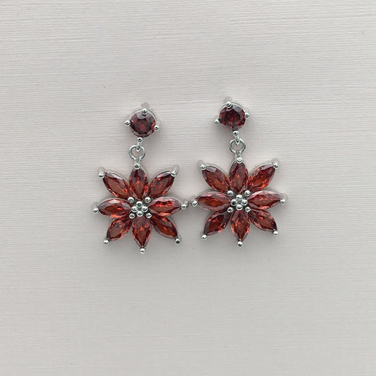 Z1289 Flower Earrings Garnet