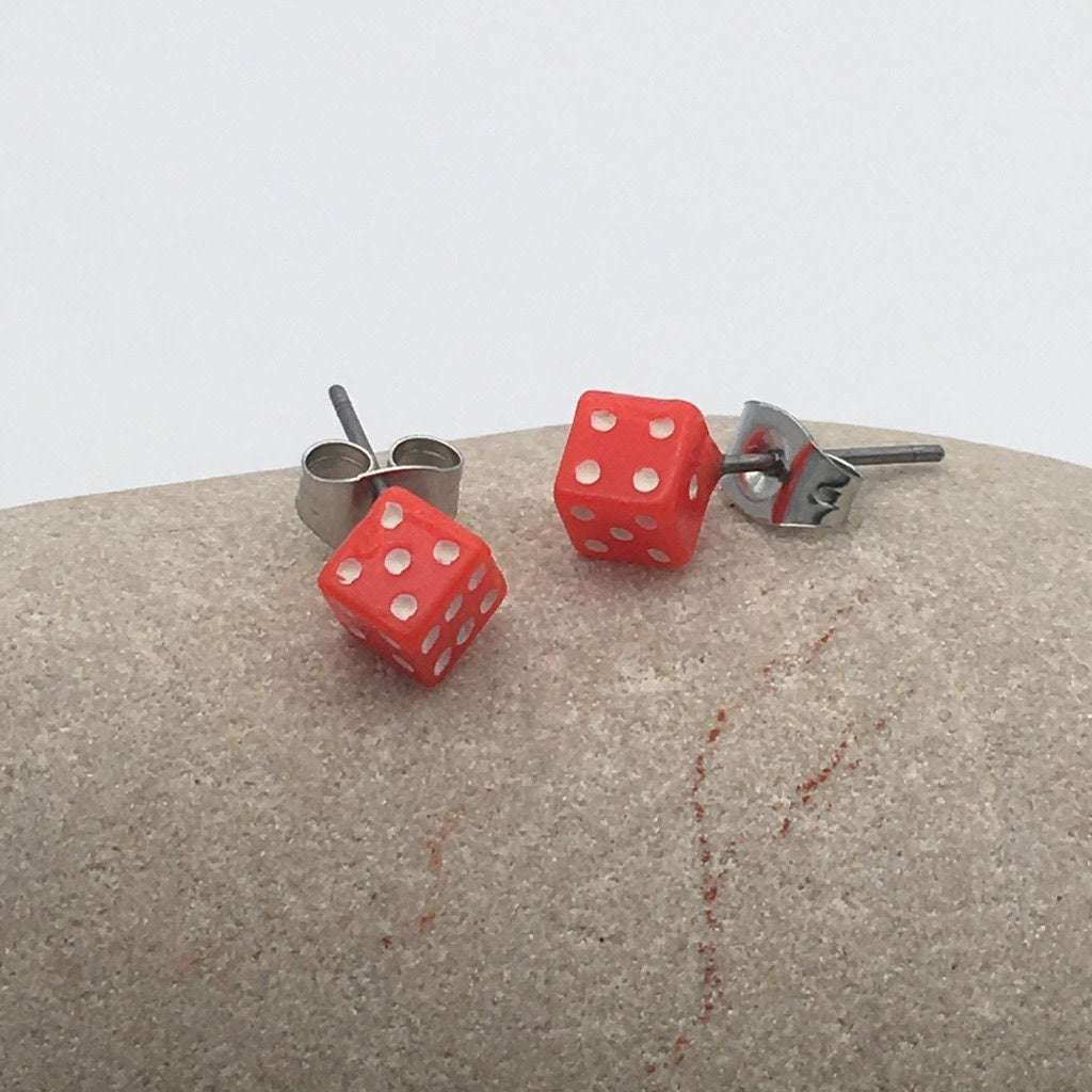 SS1099  5mm Red Dice Earrings