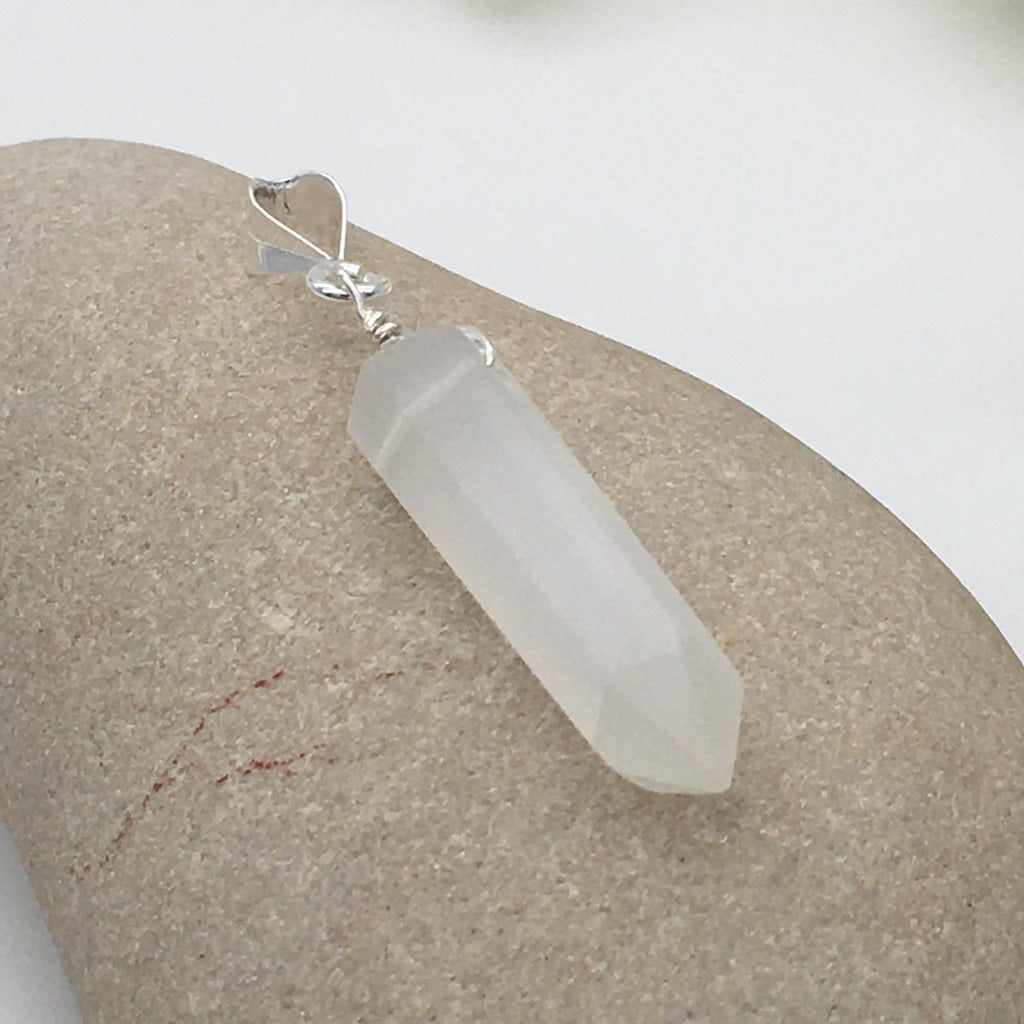 ST1449 48mm. Selenite pendant