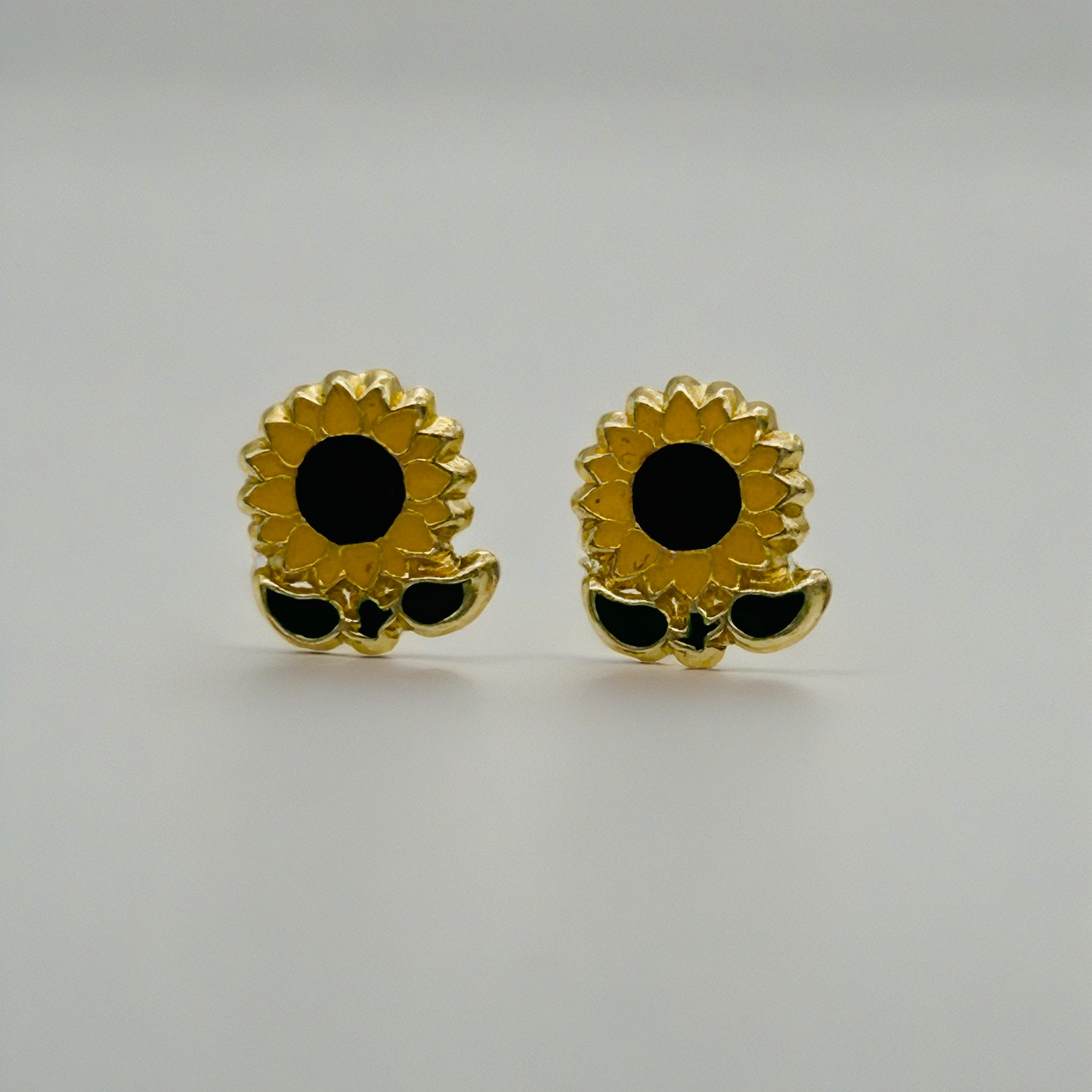 G403ER 14K Gold Sunflower Earrings