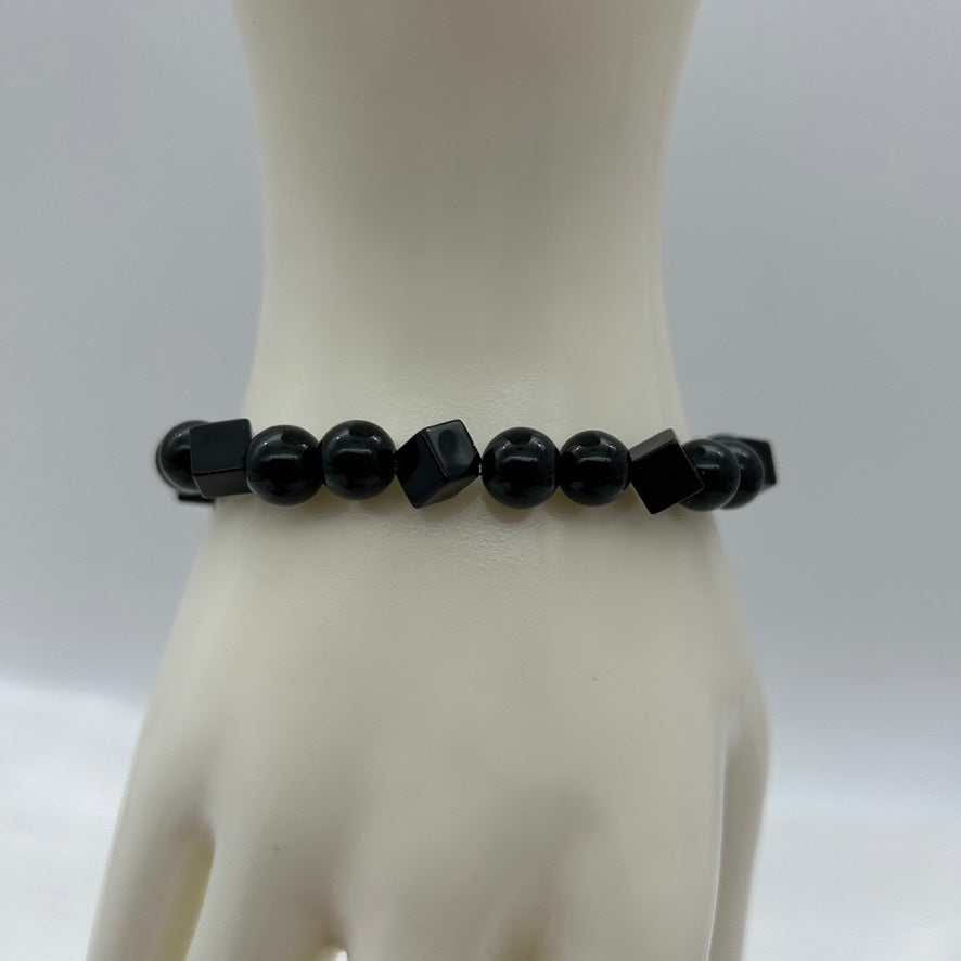 ST1290BL Black Onyx Bracelet 8"