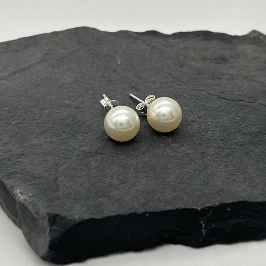 C1031ER Ivory Pearls 8mm.