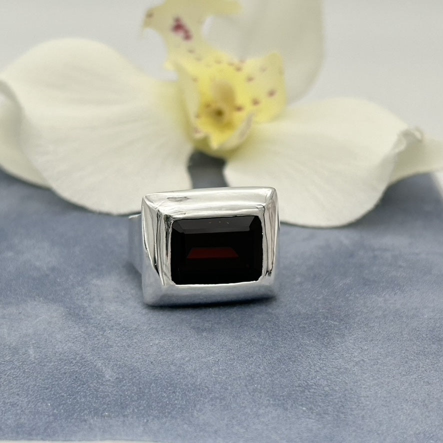 ST13R Garnet Ring #6