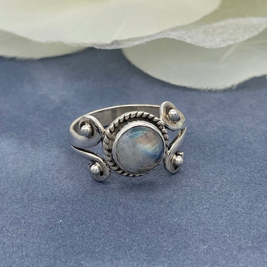 ST1640R  Moonstone Ring # 6